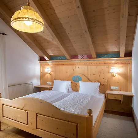 Alfonsstueberl - & Restaurant Apartmanhotel 3*