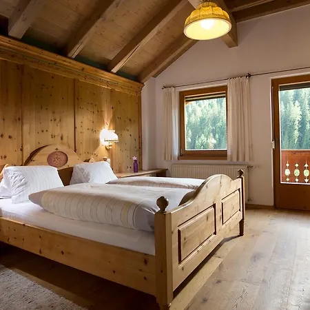 Alfonsstueberl - & Restaurant 3* Innervillgraten