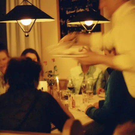 Ξενοδοχείο με διαμερίσματα Alfonsstueberl - & Restaurant