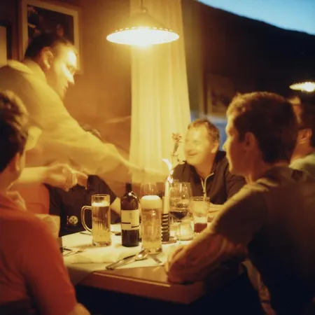 Alfonsstueberl - & Restaurant Ξενοδοχείο με διαμερίσματα Innervillgraten