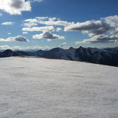 Ξενοδοχείο με διαμερίσματα Alfonsstueberl - & Restaurant Innervillgraten