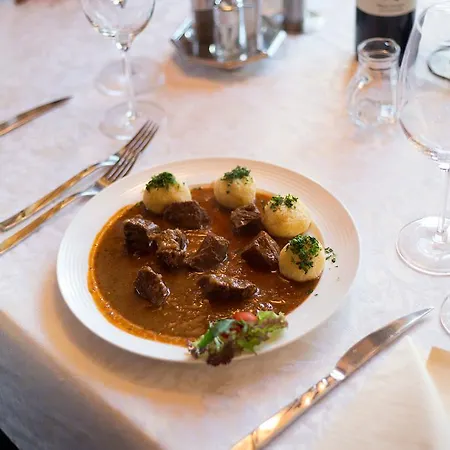 Alfonsstueberl - & Restaurant 3* انرفلغراتن